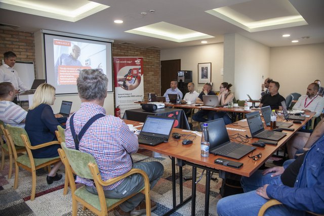 fiREG üzemeltetői képzés · Vecsés, 2024.05.24.