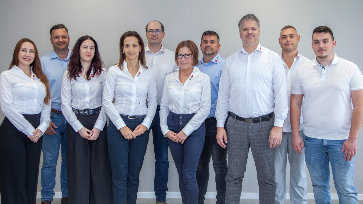 The fiREG team