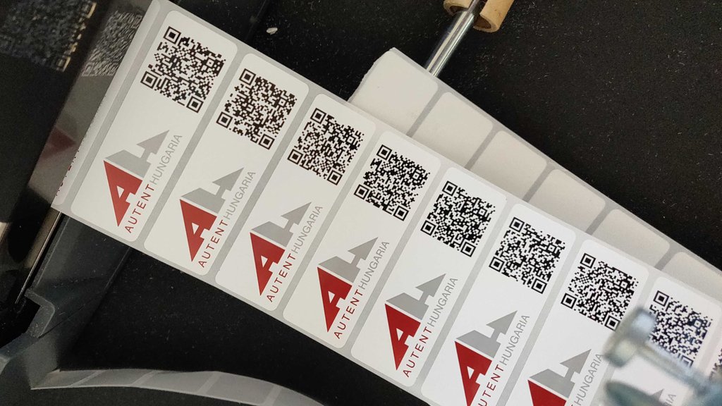 Egyedi fiREG QR kódok? Igen!